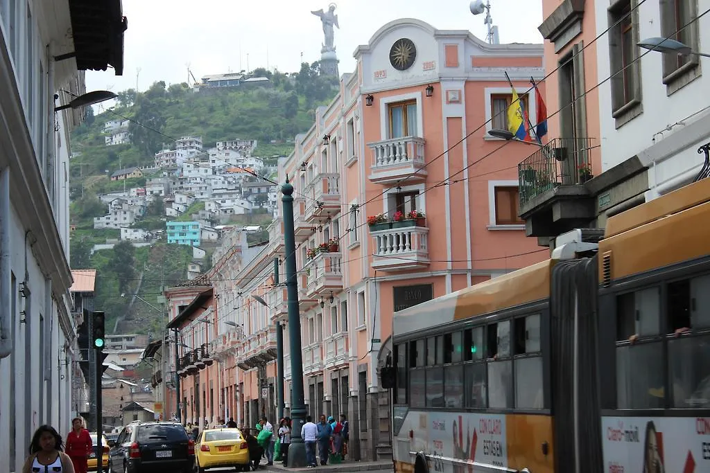 Hotel Hostal Yumbo Imperial Quito