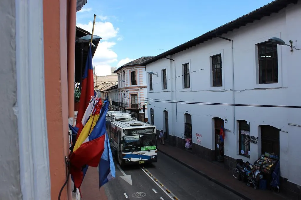 Hotel Hostal Yumbo Imperial Quito